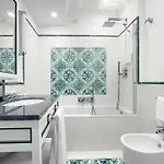 Otel Sina Flora 4*