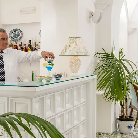 Отель Sina Flora Капри