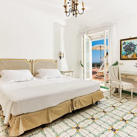 Отель Sina Flora