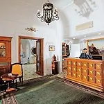 Hotel Sina Flora 4*